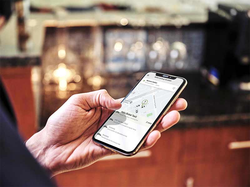 مليون رحلة تسجلها خدمة هلا لحجز مركبات الأجرة إلكترونياً